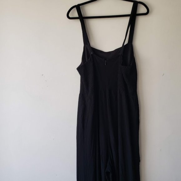 Madewell Smocked Crop Black Jumpsuit - Picture 5 of 8